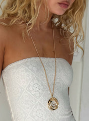 Sonrisa Long Pendant Necklace Gold