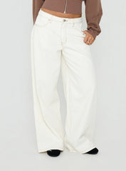 Naylor Mid Rise Wide Leg Jeans Cream Petite