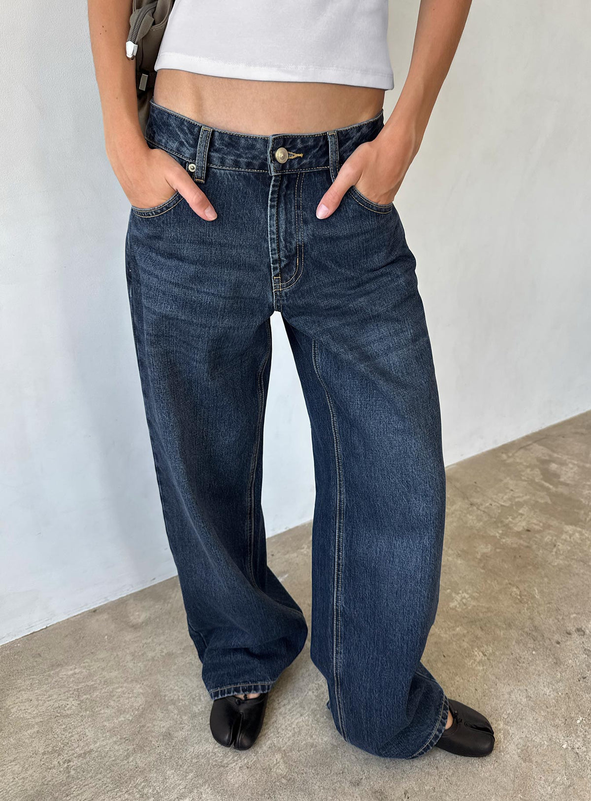 Serenitia Mid Rise Relaxed Jeans Dark Blue Wash