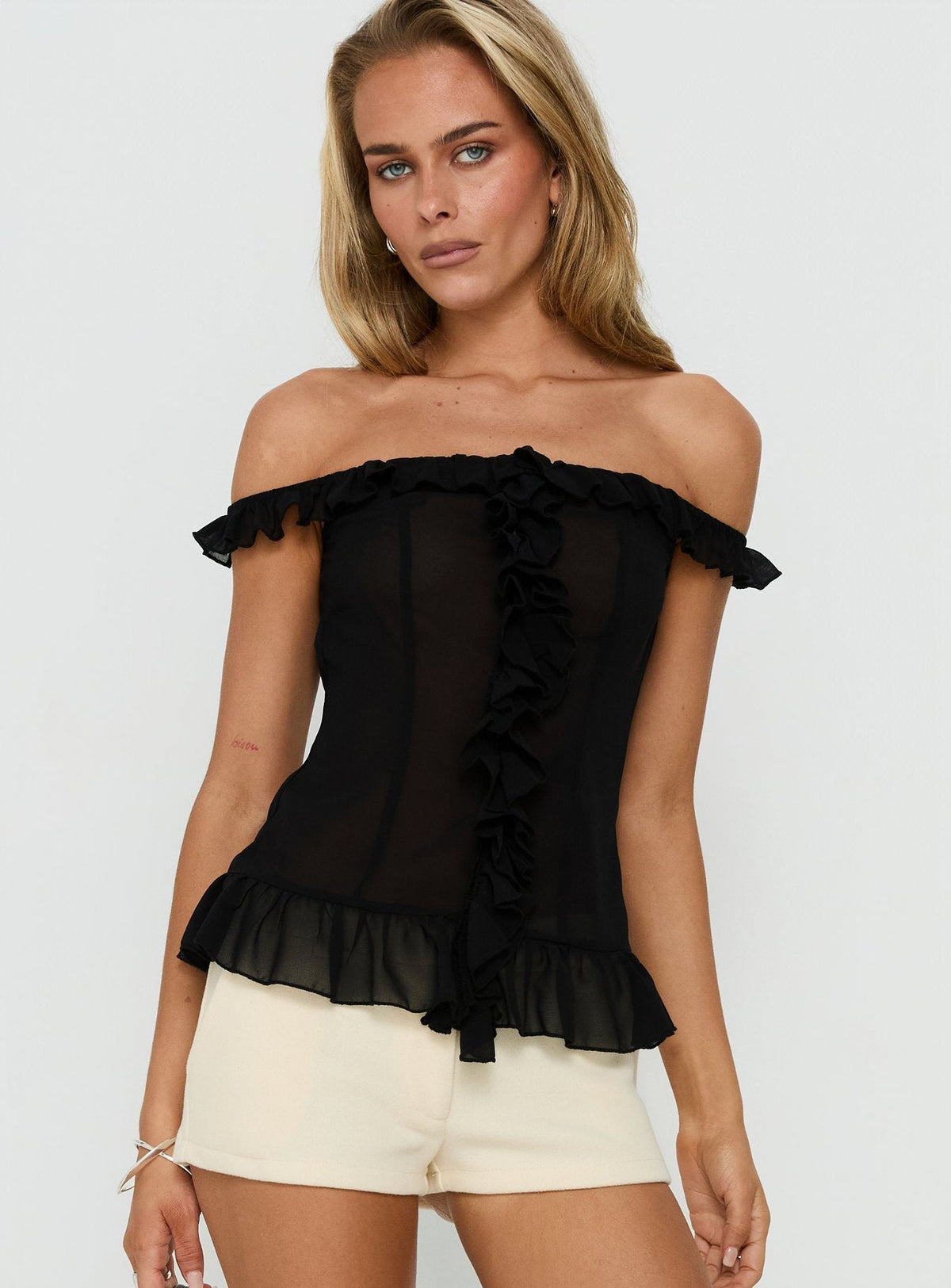 Nivelle Frill Detail Off Shoulder Top Black