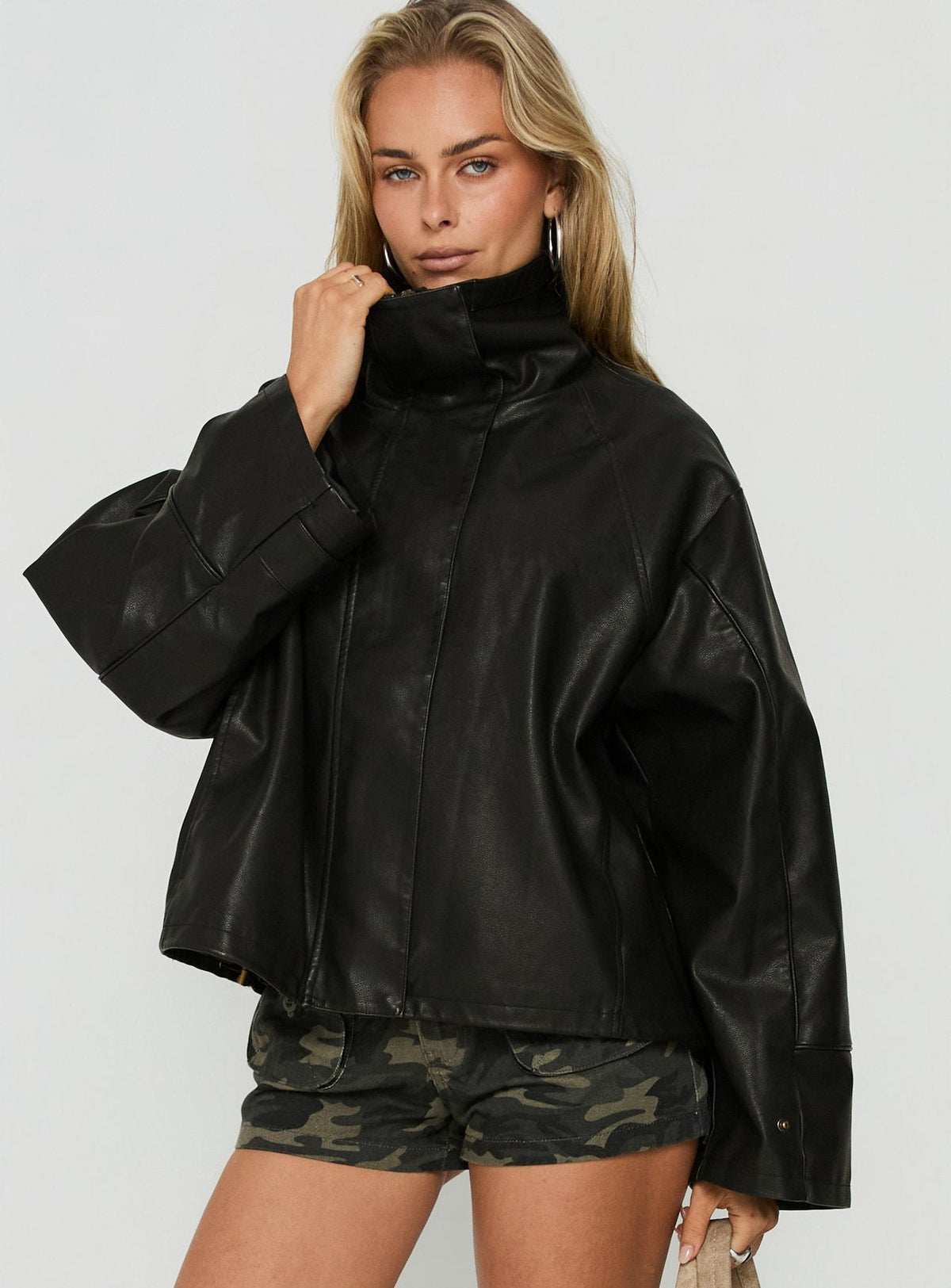 Shoreline Funnel Jacket Noir