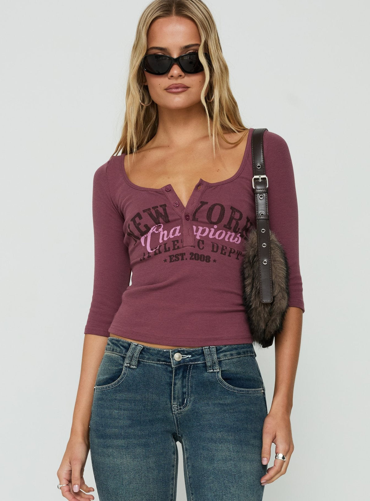Solail Graphic 3/4 Sleeve Henley Top Pink