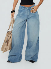 Naylor Mid Rise Wide Leg Jeans Light Blue Wash