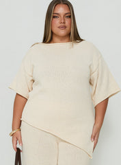 Amelise Knit Poncho Beige Curve