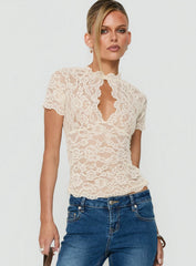 Quinbie Lace Short Sleeve Top Cream