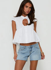 Luisanna Ultra Low Rise Relaxed Denim Shorts Light Vintage Blue