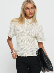 Dannica Cinched Short Sleeve Shirt Cream Polka