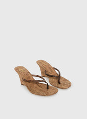 Fluke Cork Wedge Thong Heels Chocolate
