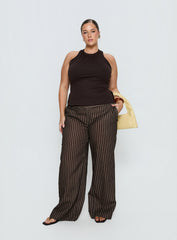 Harlene Back Detail Top Brown Curve