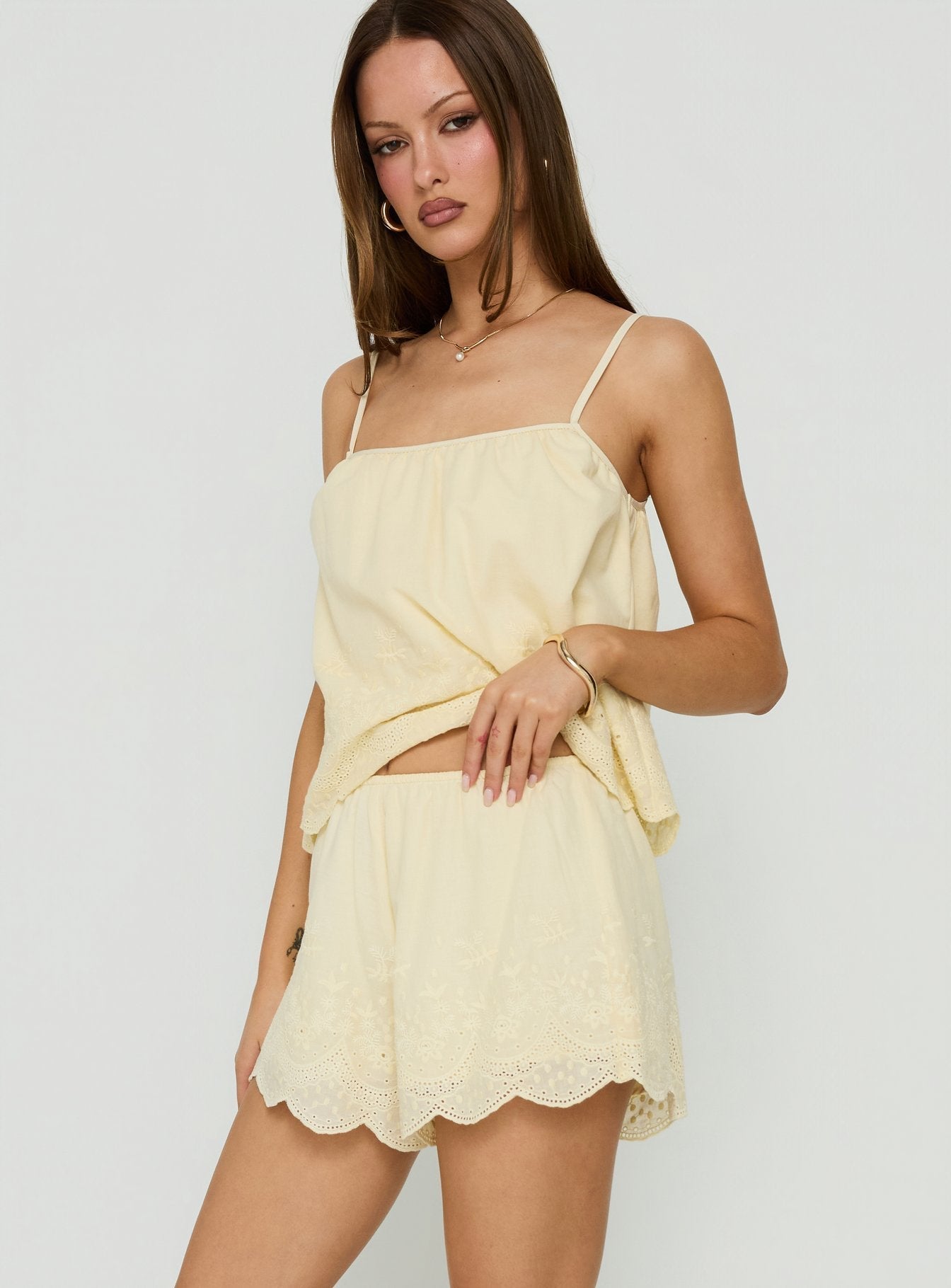 Madison Avenue Embroidered Detail Shorts Yellow