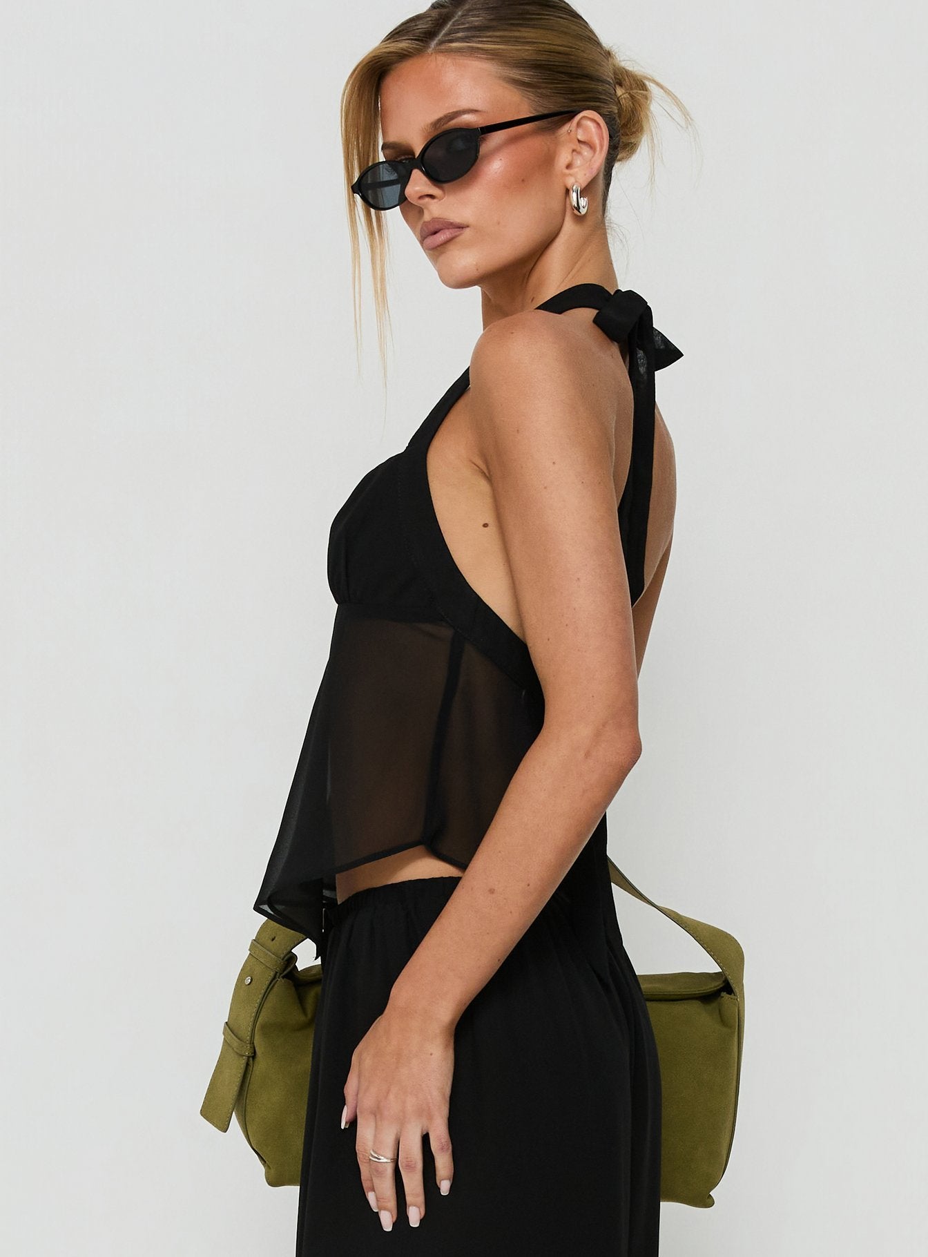 Finesse Halter Top Black