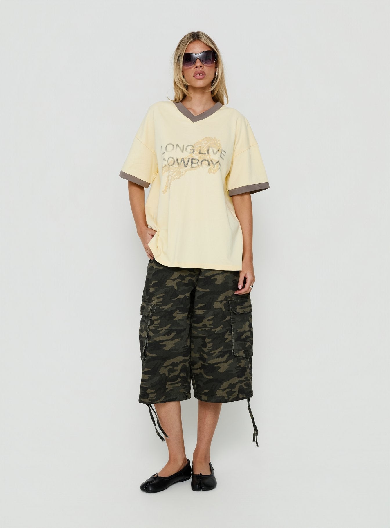 Long Live Cowboys V Neck Tee Butter