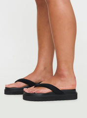 Therapy Vaycay Flats Black