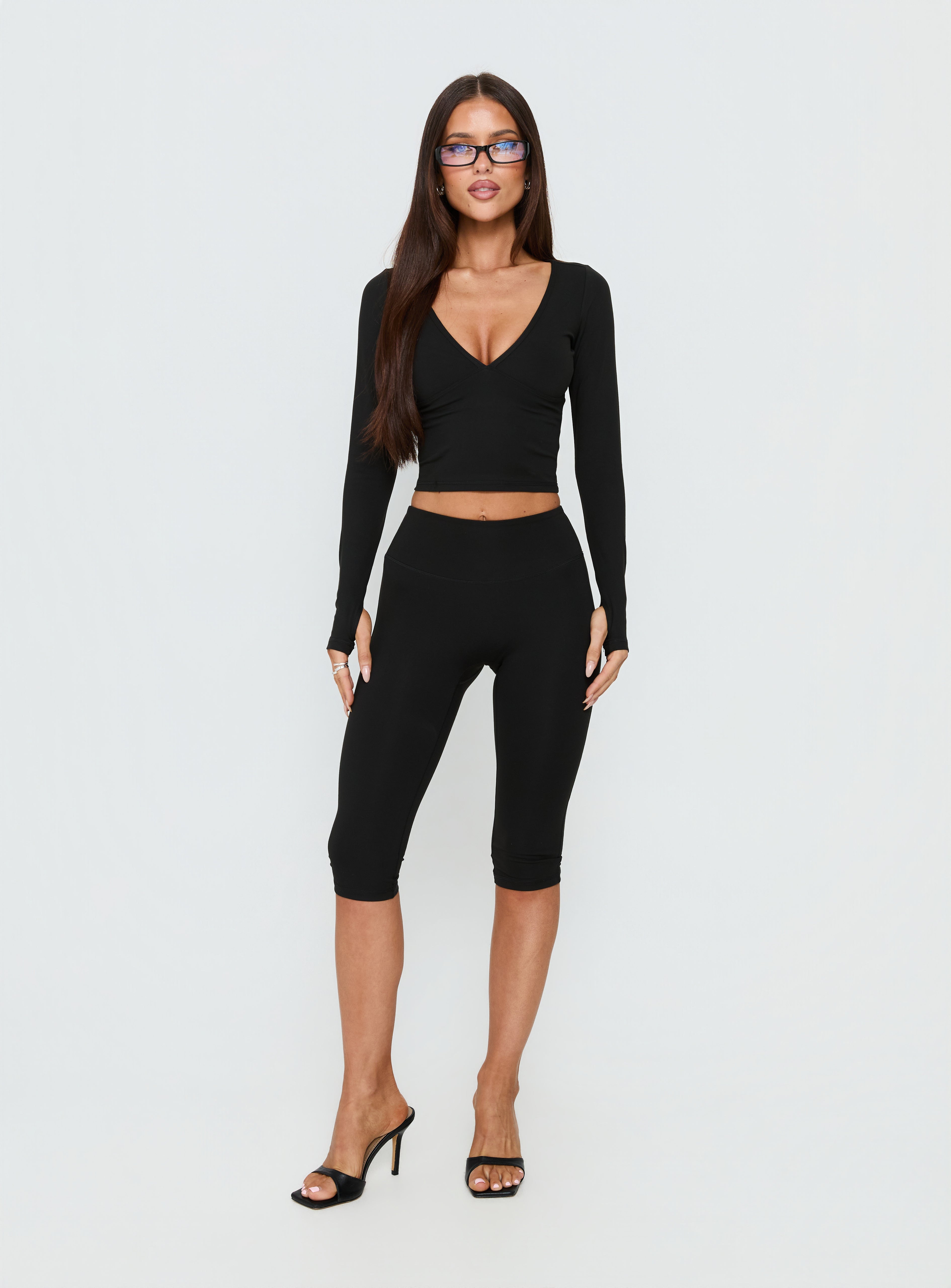New Horizons Long Sleeve V Neck Top Black