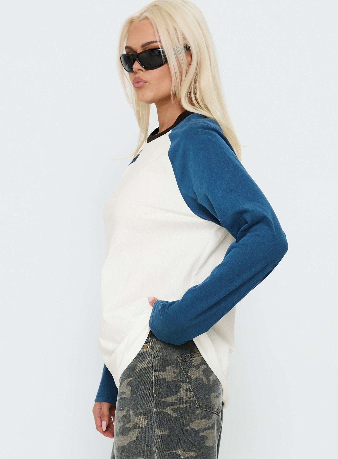 Kravitz Long Sleeve Baseball Raglan Top Blue