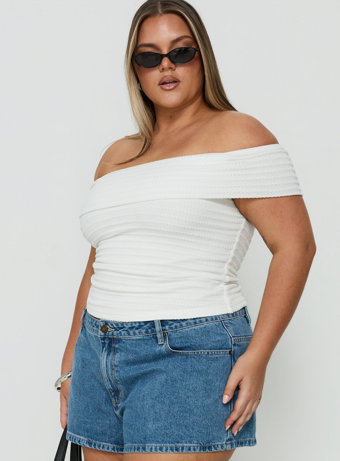 Ausha Off Shoulder Top White Stripe Curve