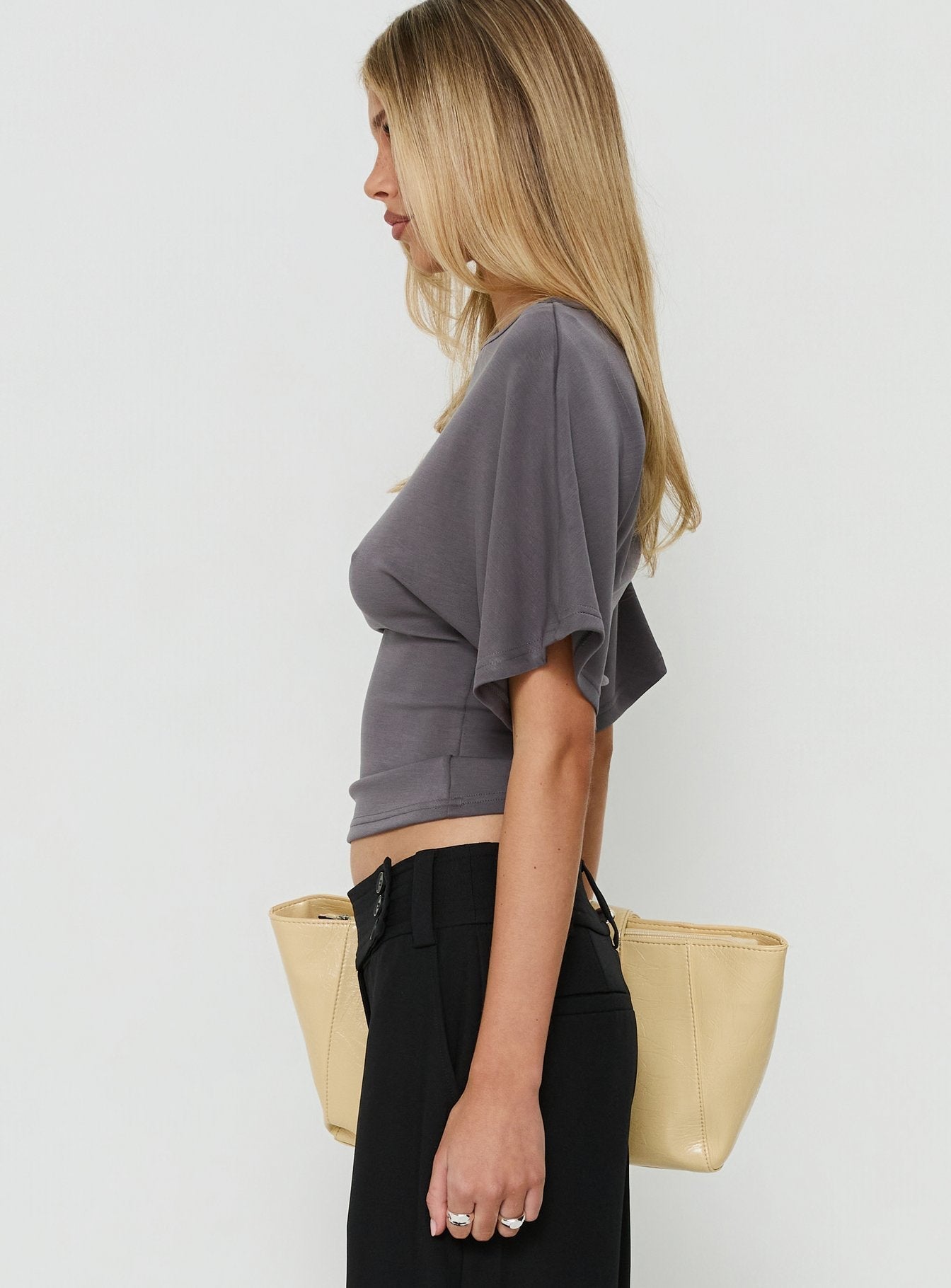 Arazia Cinched Short Sleeve Top Charcoal