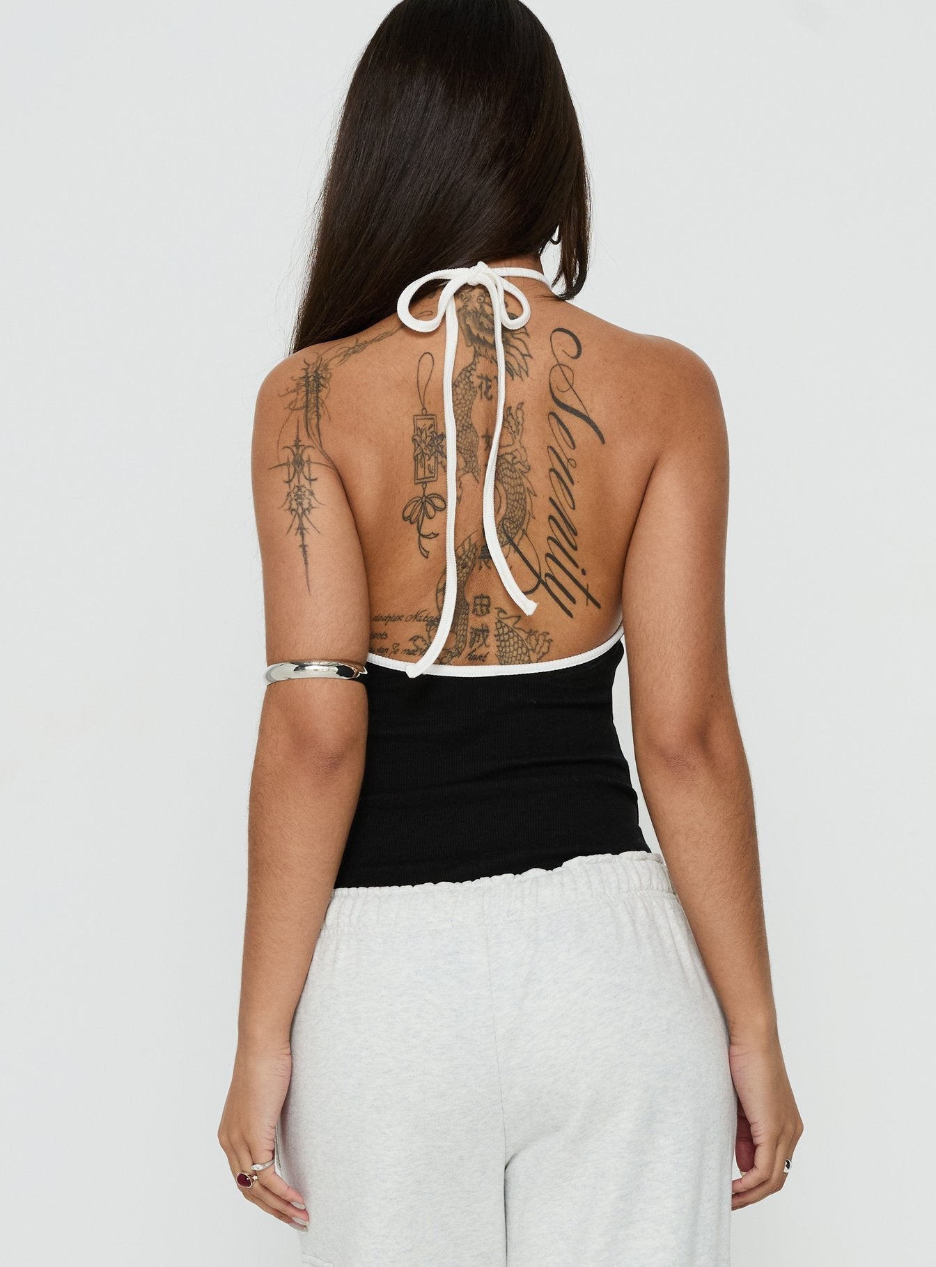Azara Contrast Arrowneck Bodysuit Black / White