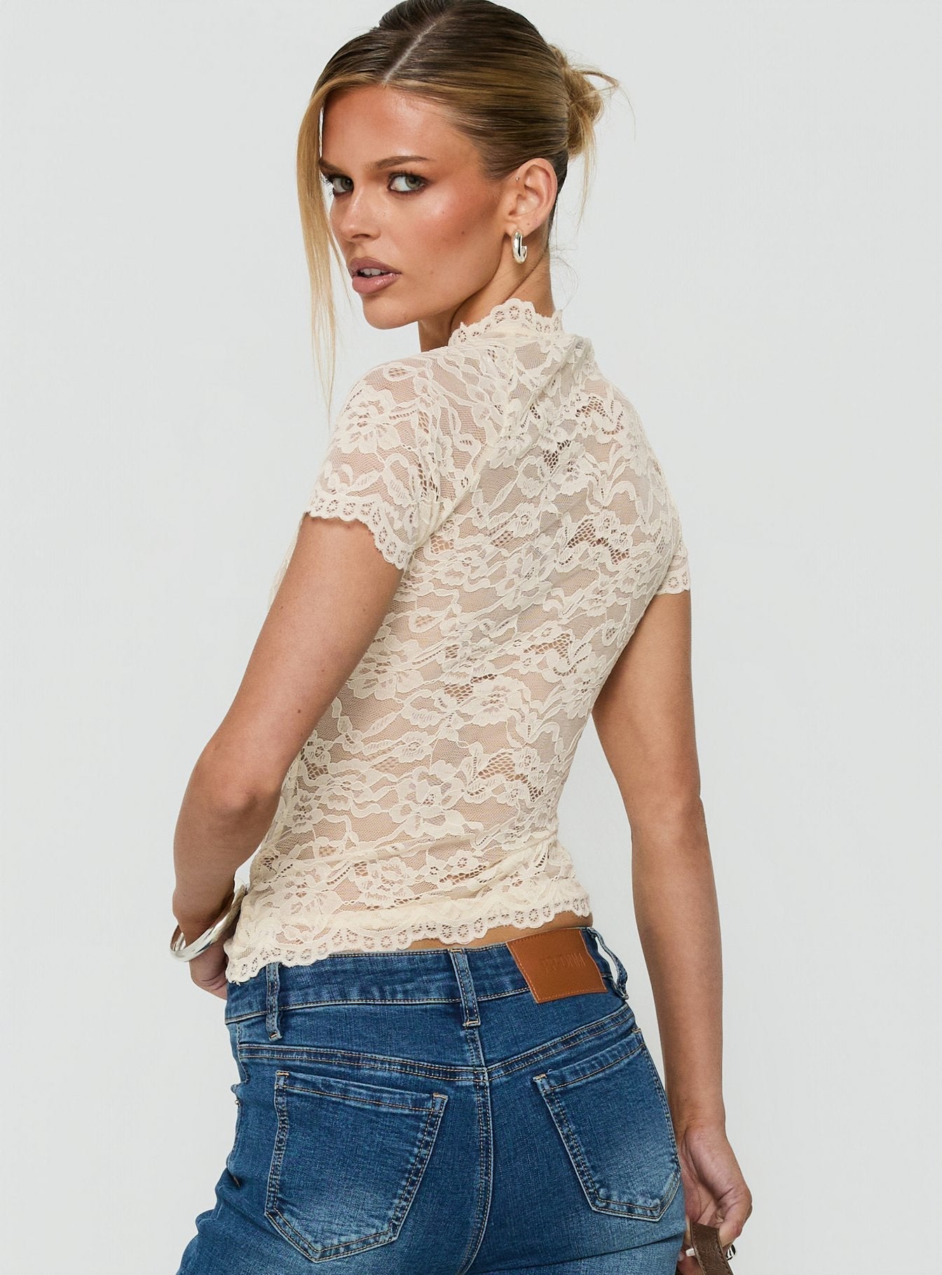 Quinbie Lace Short Sleeve Top Cream