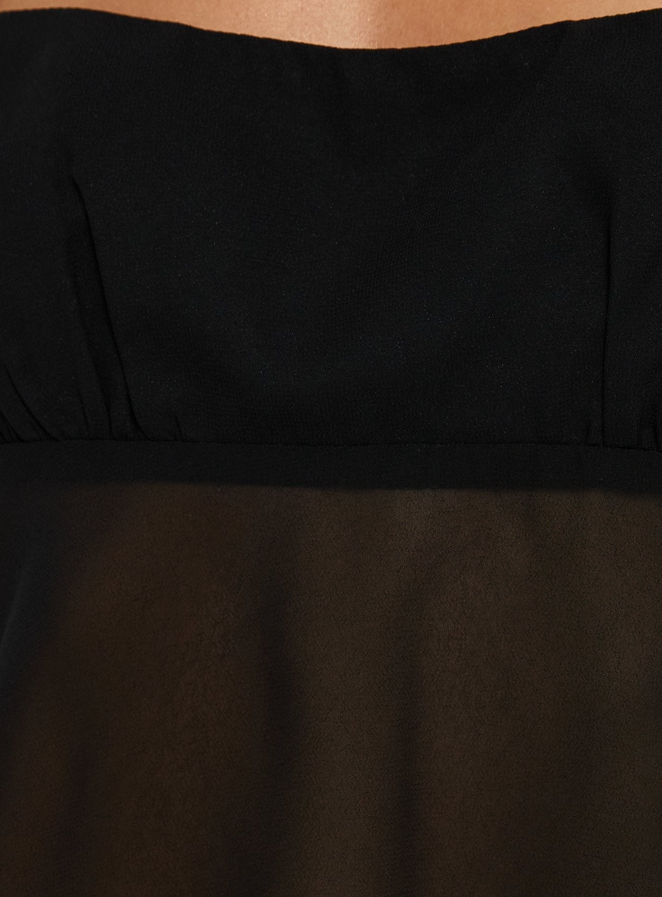 Finesse Halter Top Black