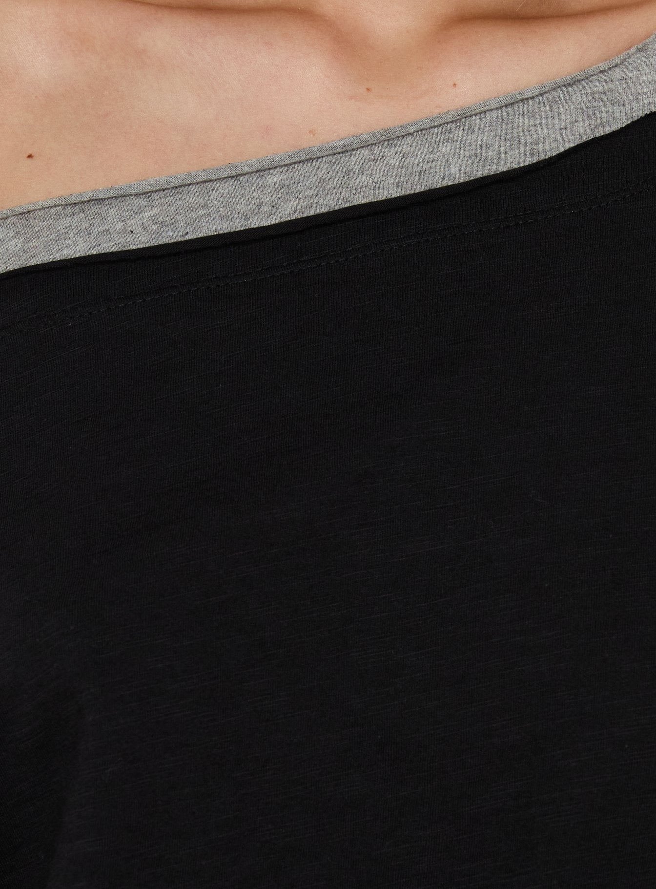 Celeia Layered Off Shoulder Tee Black / Grey