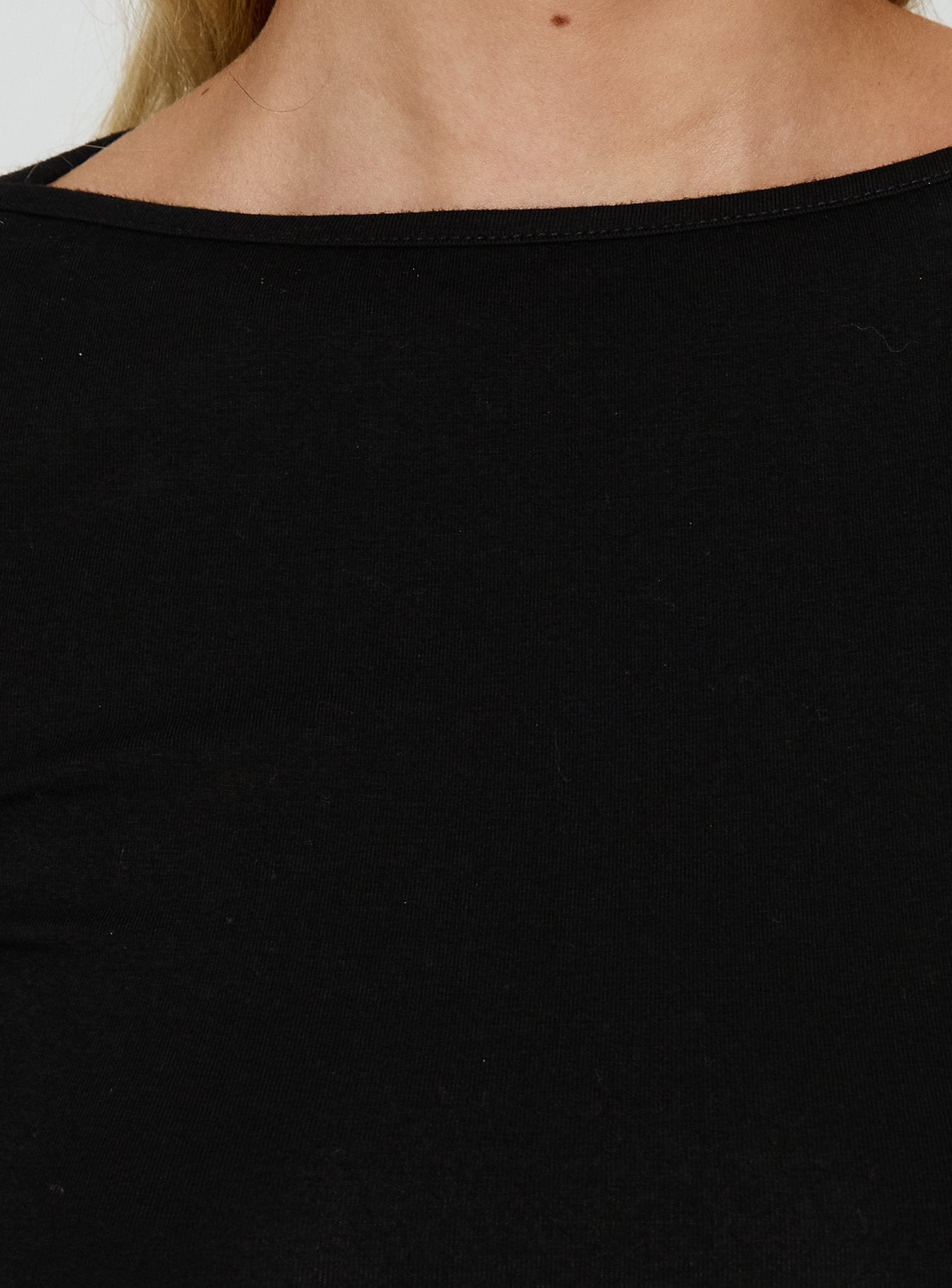 Myaah 3/4 Sleeve Curved Hem Top Black