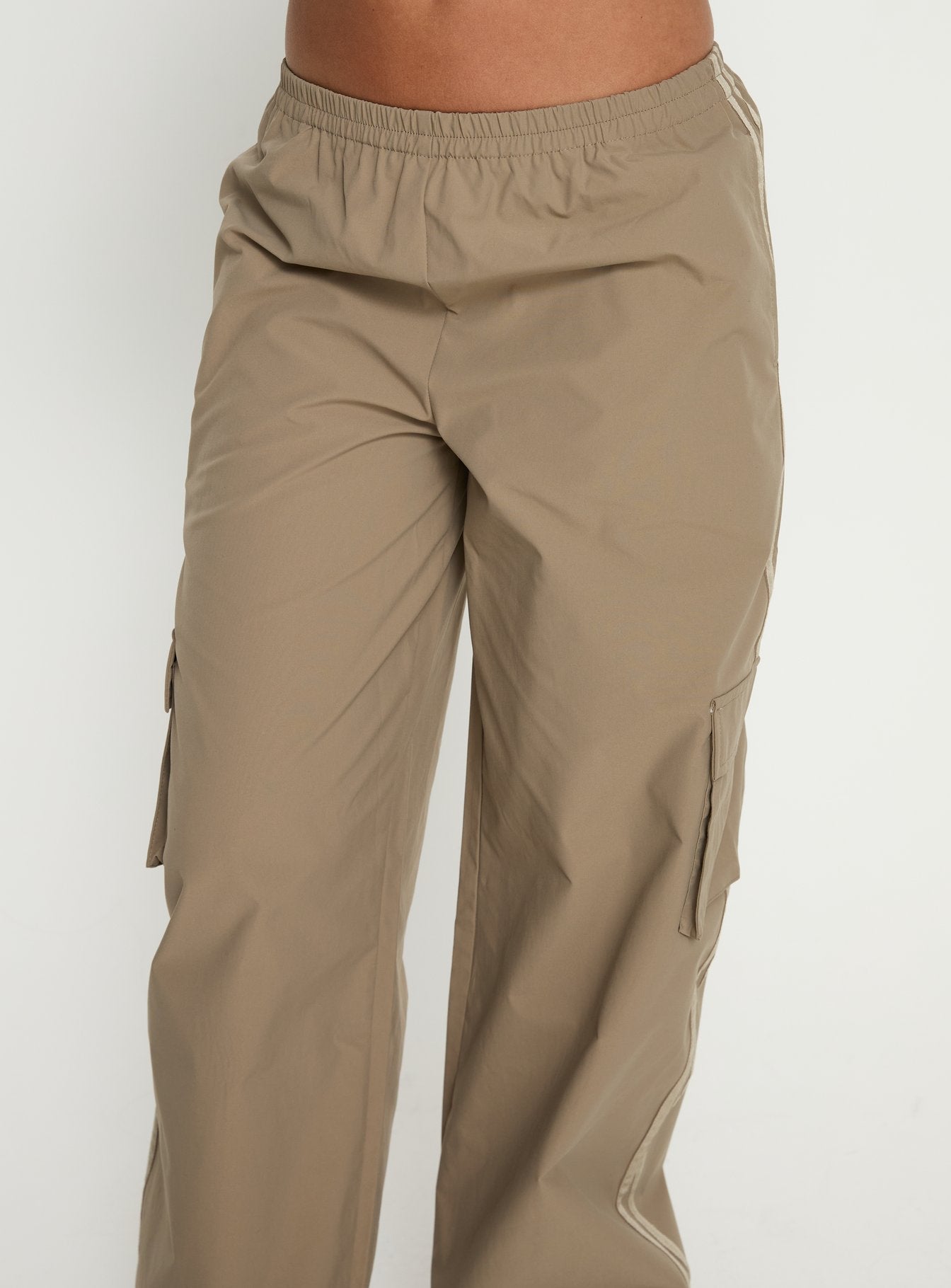 Ellyn Baggy Cargo Pants Khaki