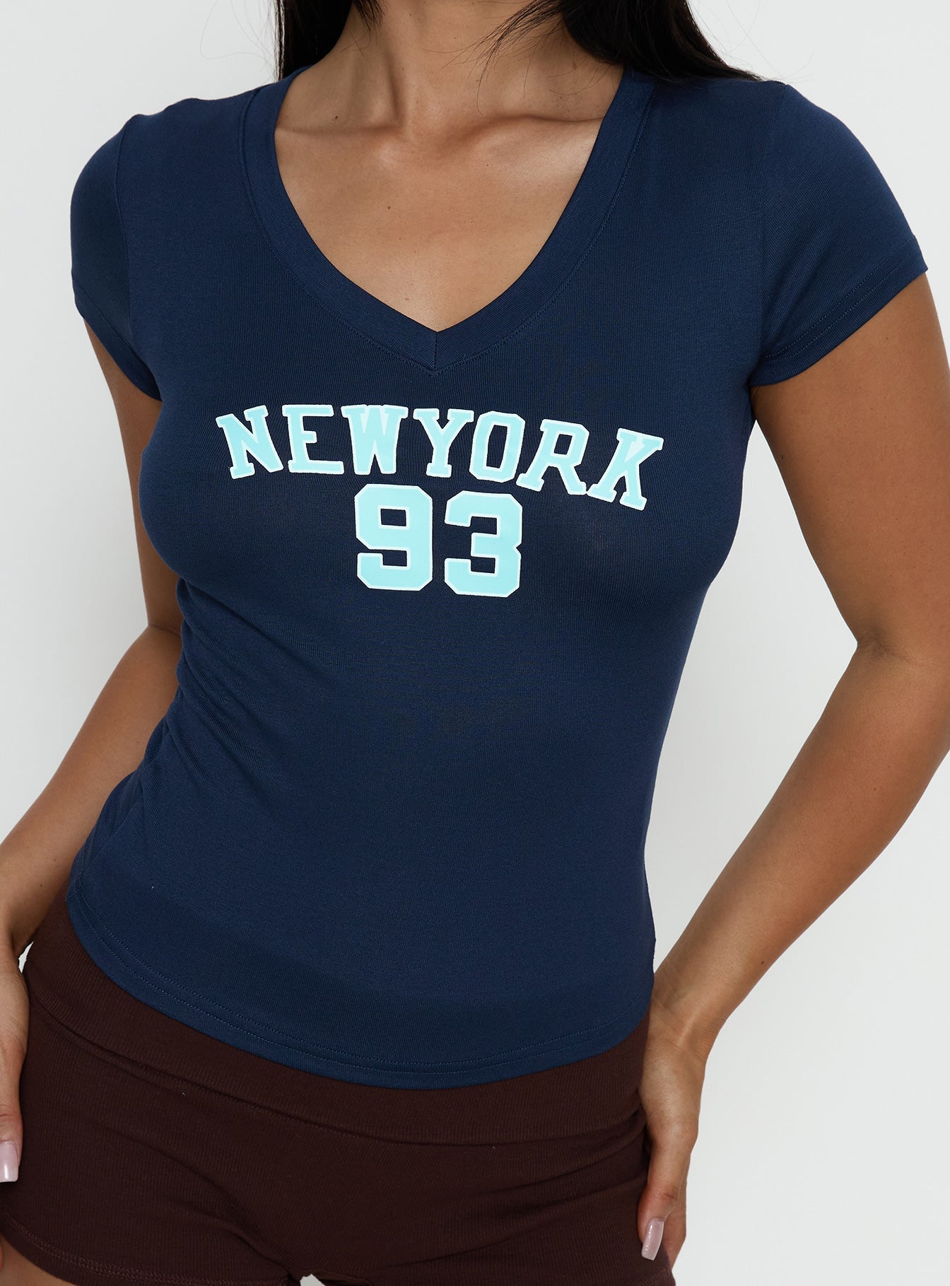 New York 93 Graphic V Neck Top Navy