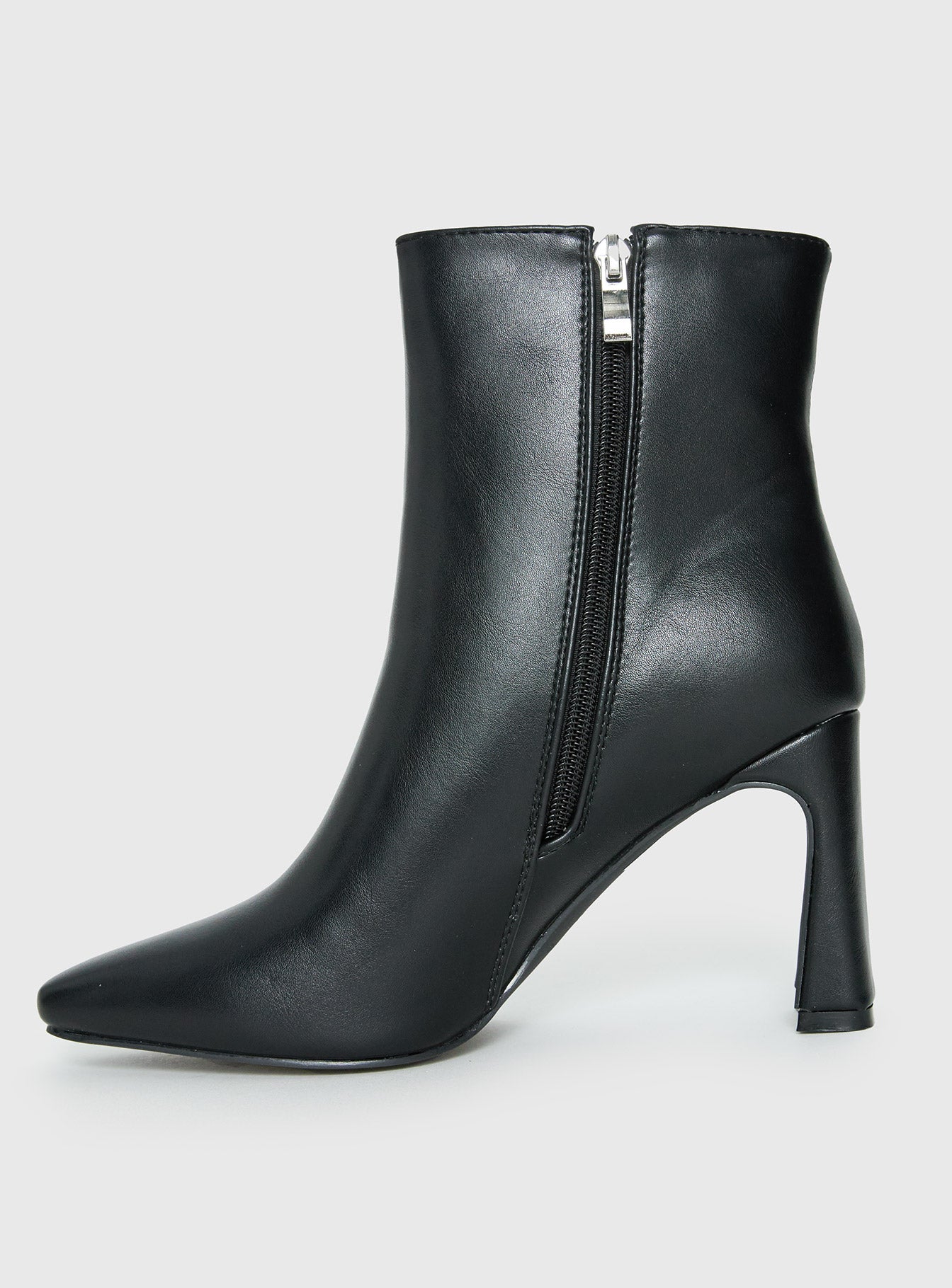 Sawyer Ankle Boots Black