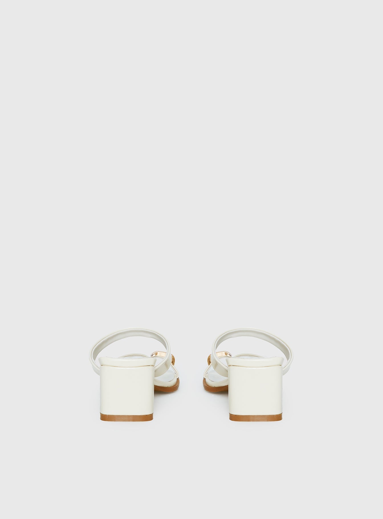 Billini Iverson Hardware Detail Heels While / Gold